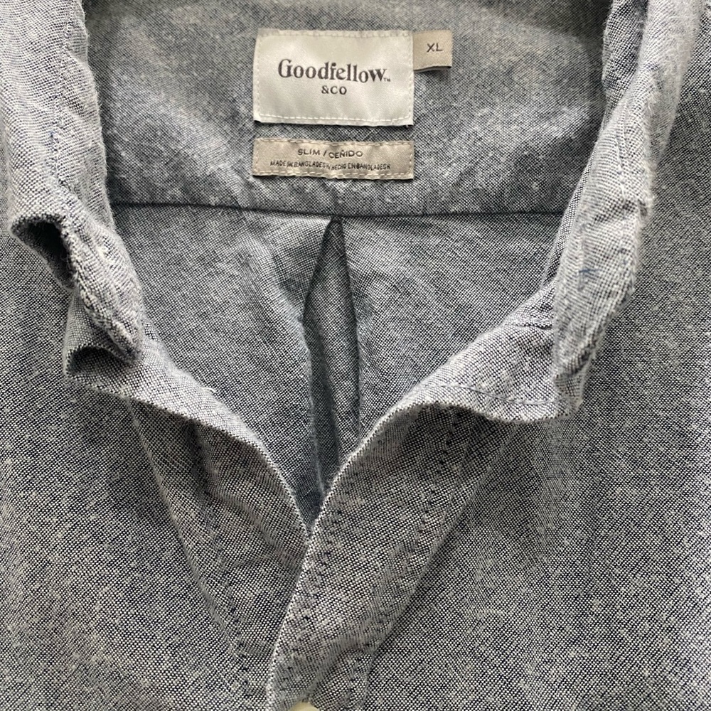 Goodfellow causal long sleeve botton down - Picture 3 of 3